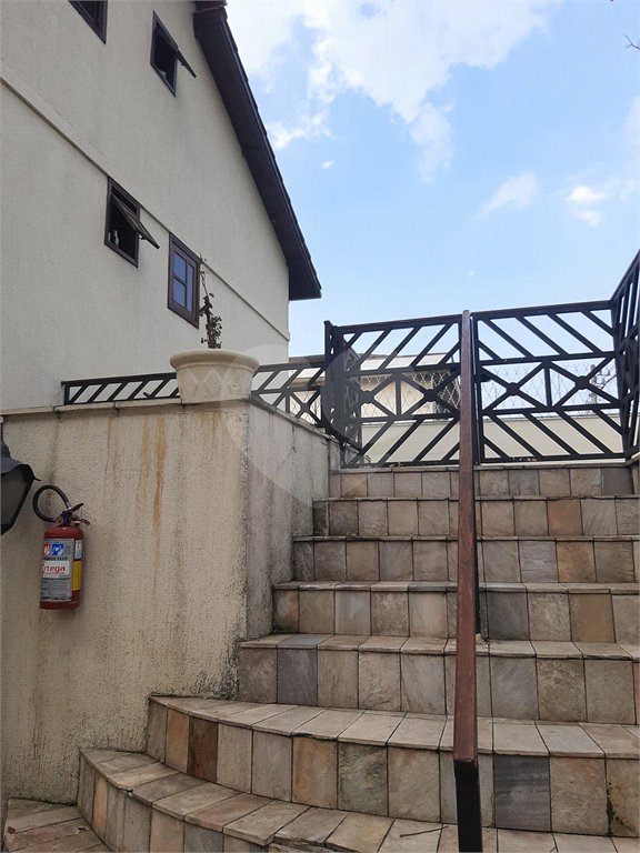 Casa à venda com 3 quartos, sendo 1 suíte, no condomínio Barbará II, São Paulo - SP