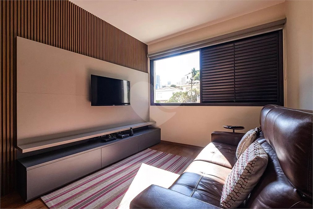 Apartamento à venda com 3 quartos, sendo 1 suíte, em Jardim das Bandeiras, São Paulo, SP