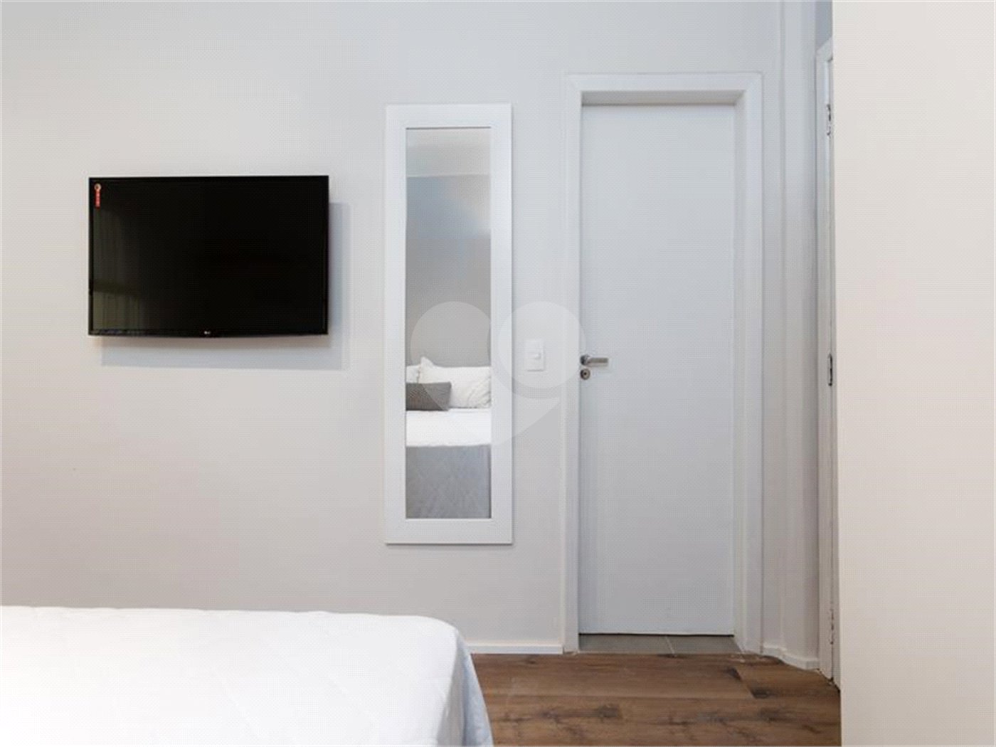 Apartamento à venda com 4 quartos, sendo 1 suíte, em Pinheiros, São Paulo, SP