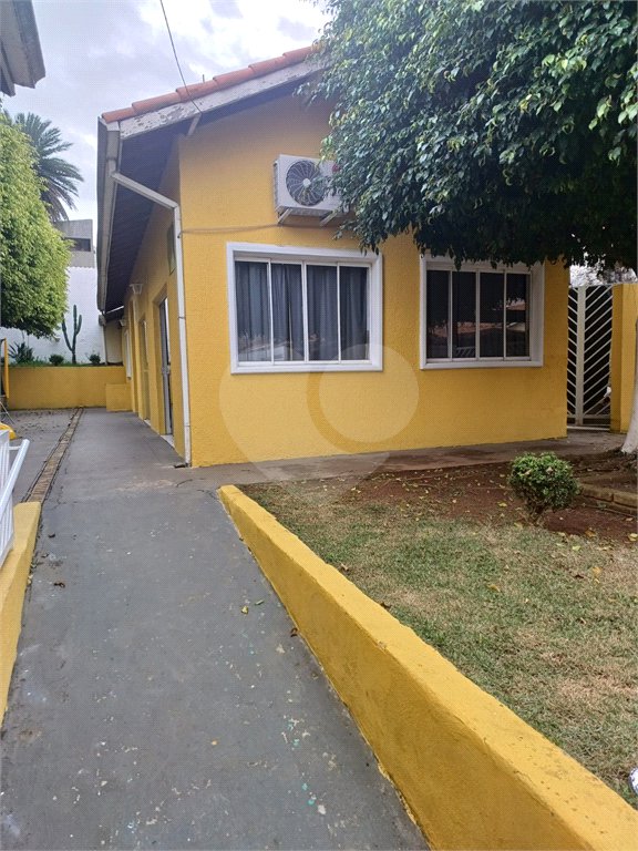Casa à venda com 3 quartos, sendo 1 suíte,  no condomínio Altos de Poa, Poá - SP