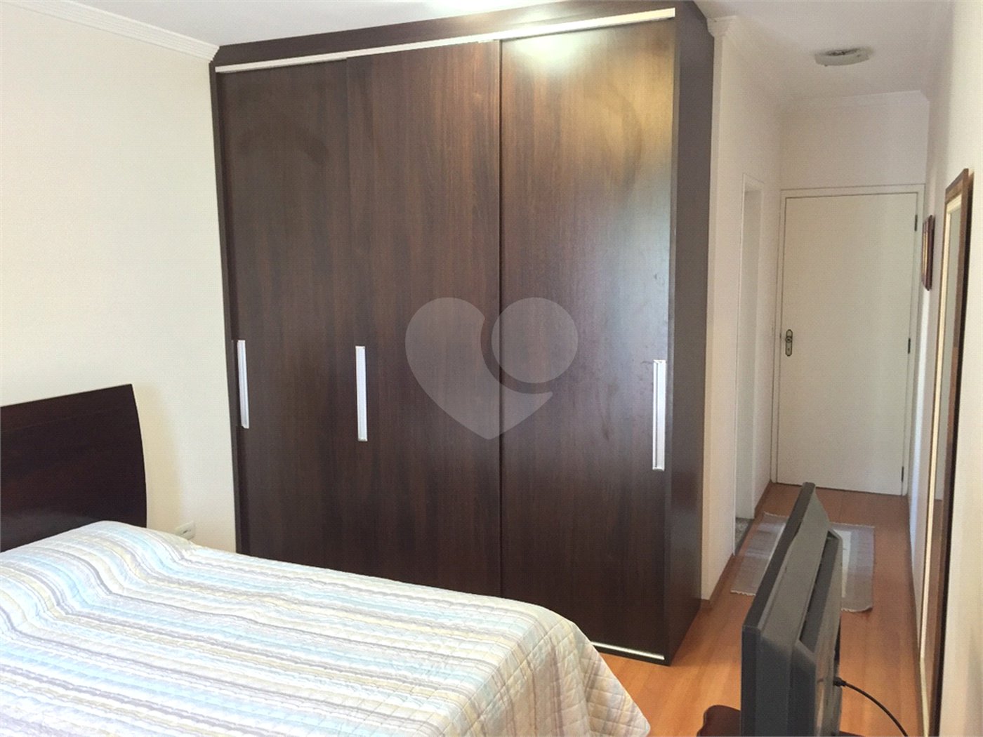 Casa à venda com 3 quartos, sendo 1 suíte,  em Vila Gustavo, São Paulo, SP