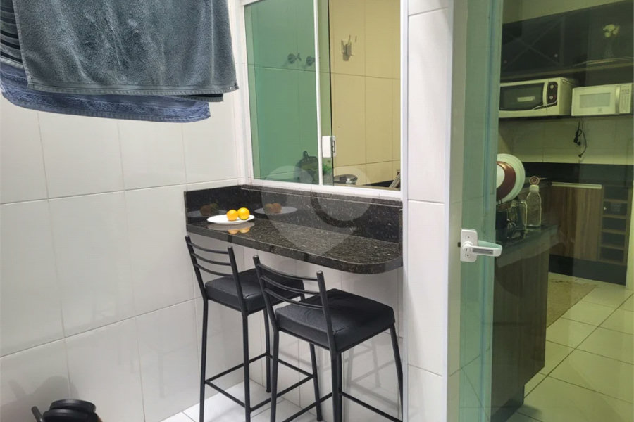 Casa à venda com 3 quartos, sendo 1 suíte, no condomínio Residencial Isabel, São Paulo - SP