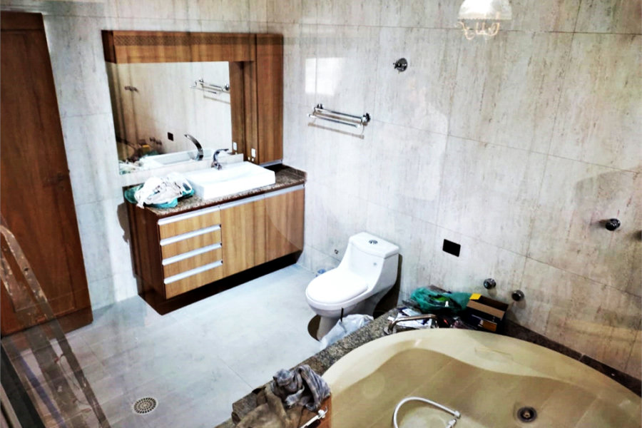 Sobrado à venda com 5 quartos, sendo 2 suítes, em Vila Nova Cachoeirinha, São Paulo, SP