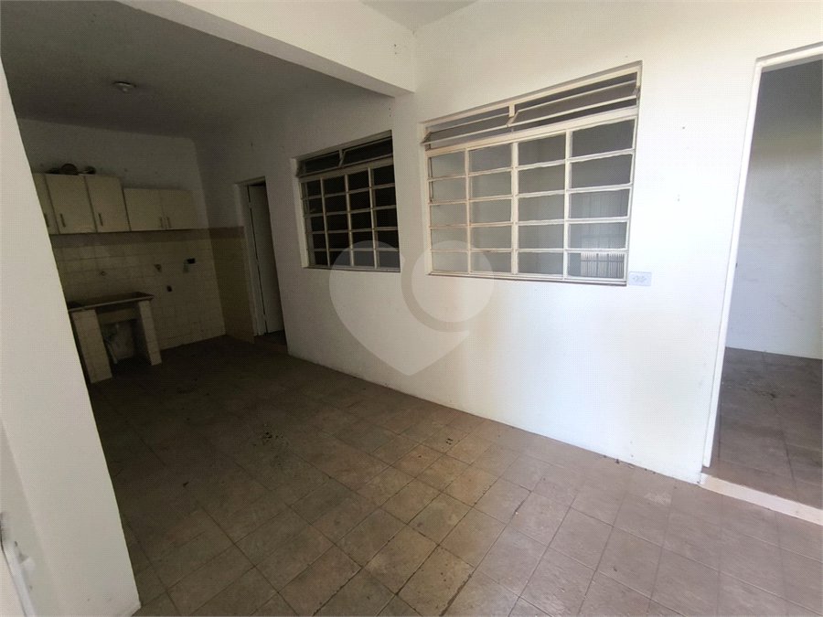 Casa à venda com 3 quartos em Jardim das Esmeraldas, São Paulo, SP