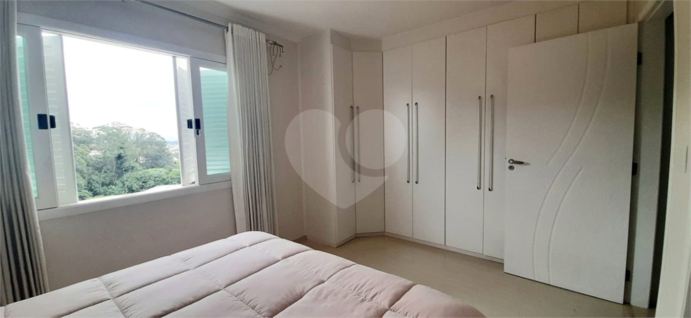 Sobrado à venda com 4 quartos, sendo 2 suítes, em Tucuruvi, São Paulo, SP