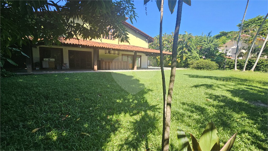 Casa em condomínio à venda com 5 quartos, sendo 3 suítes, em Barra da Tijuca, Rio de Janeiro, RJ