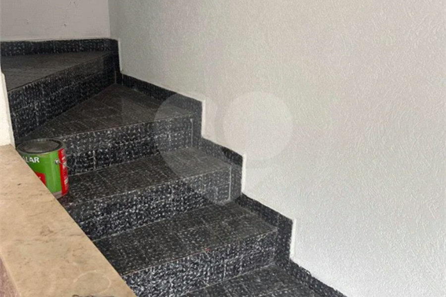 Sobrado à venda com 2 quartos em Vila Zat, São Paulo, SP