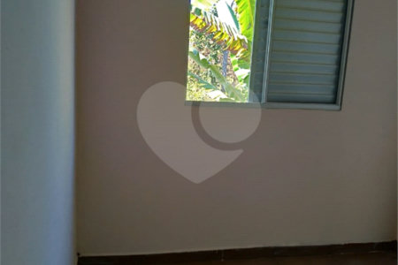 Apartamento à venda com 2 quartos em Cidade Boa Vista, Suzano, SP