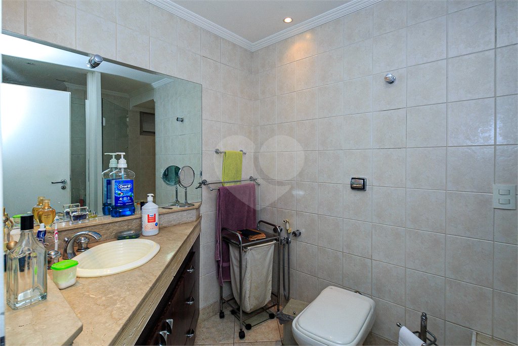 Apartamento à venda com 3 quartos, sendo 1 suíte, em Chácara Santo Antônio, São Paulo, SP