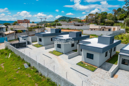 Casa térrea à venda com 3 quartos, sendo 1 suíte, no condomínio Flores da Usina, Atibaia - SP