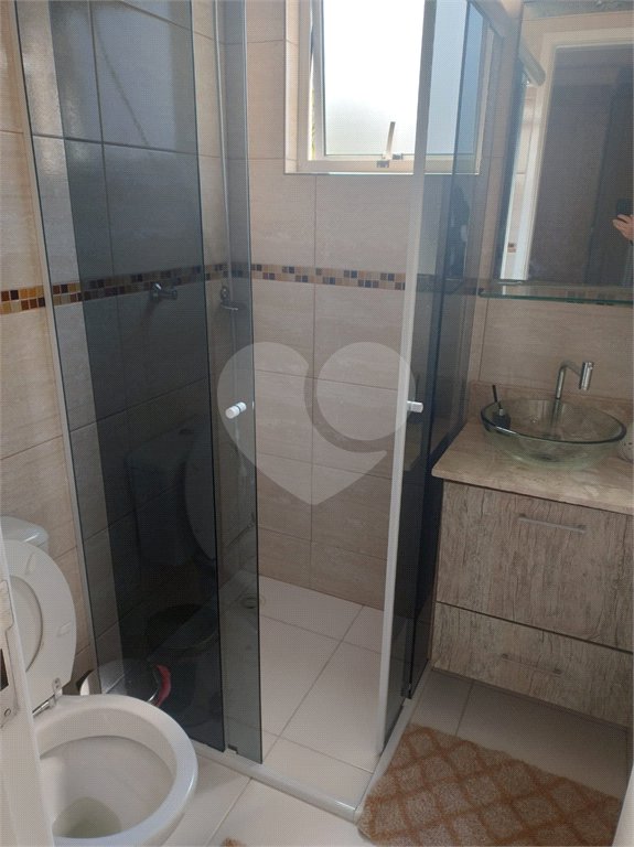 Casa à venda com 2 quartos, sendo 1 suíte, no condomínio Residencial Karen, São Paulo - SP