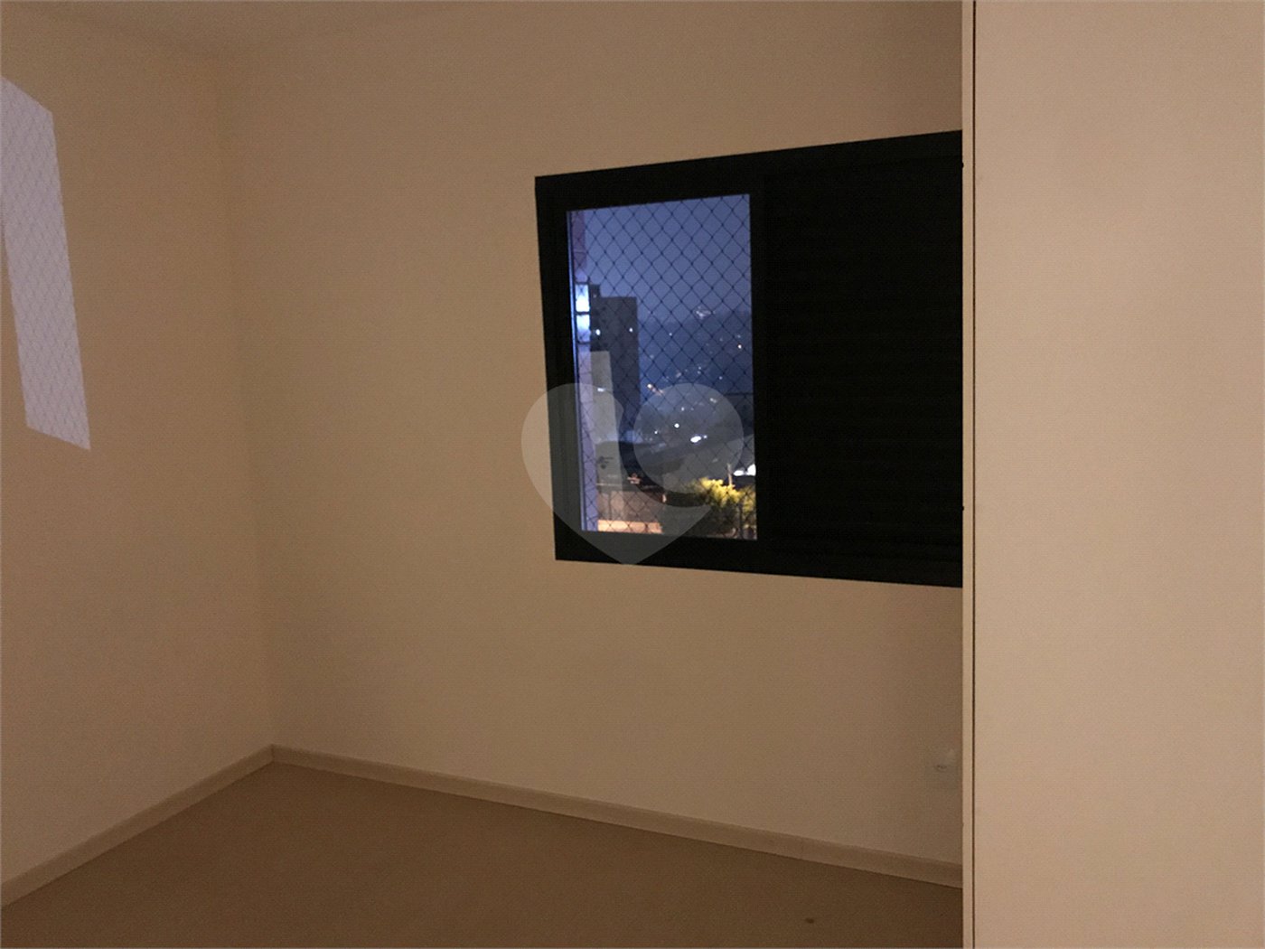 Apartamento à venda com 3 quartos, sendo 1 suíte, em Fazenda Morumbi, São Paulo, SP