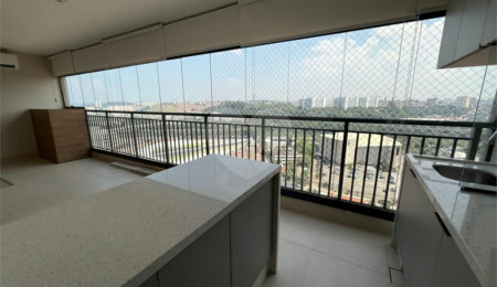 Apartamento à venda com 4 quartos, sendo 3 suítes,  em Santo Amaro, São Paulo, SP