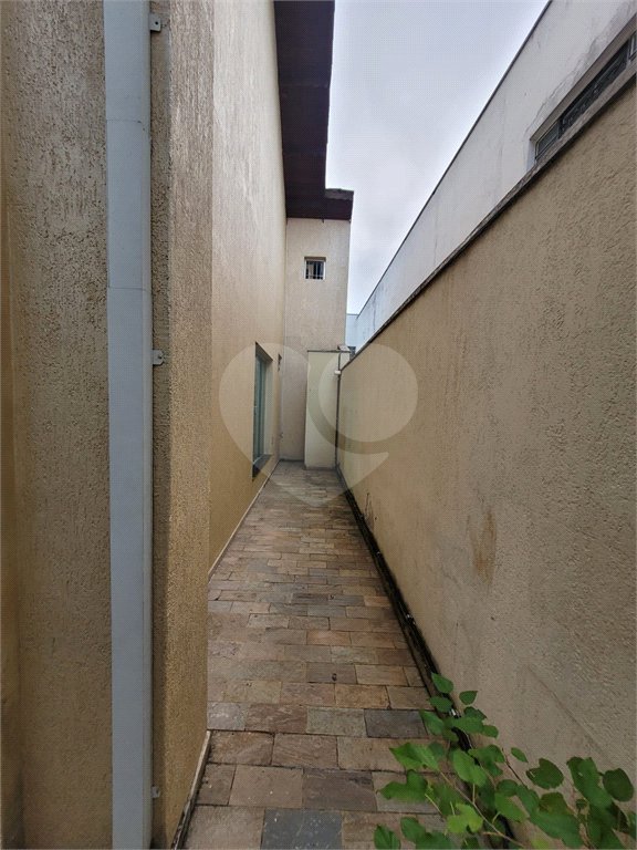 Casa à venda com 4 quartos, sendo 2 suítes,  em Vila Bela Flor, Mogi das Cruzes, SP