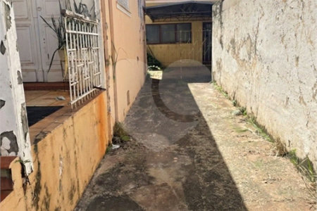 Casa à venda com 3 quartos no Centro, Araraquara, SP