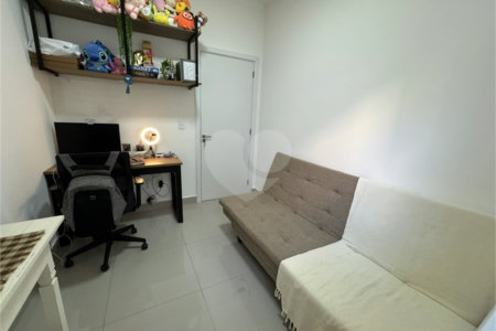 Casa à venda com 3 quartos, sendo 1 suíte, no condomínio Jardim Guarujá, Salto - SP