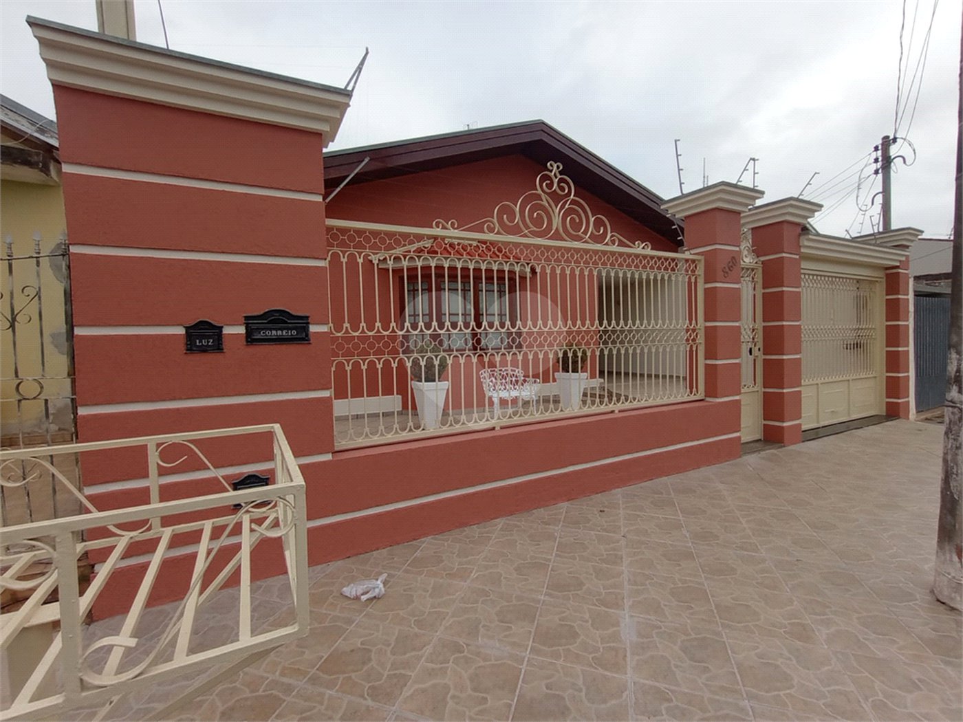 Casa à venda com 4 quartos, sendo 3 suítes,  no Centro, Itapetininga, SP