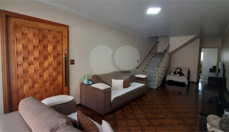 Sobrado à venda com 3 quartos, sendo 1 suíte,  em Tremembé, São Paulo, SP