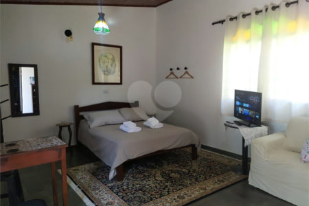 Sítio à venda com 6 quartos, sendo 5 suítes,  em Curral, Ibiúna, SP