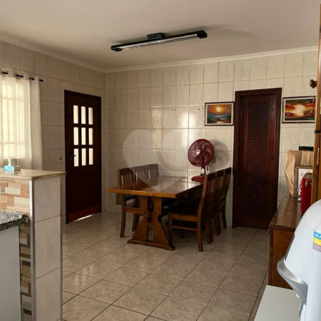 Casa à venda com 3 quartos, sendo 1 suíte, em Vila Todos Os Santos, Indaiatuba, SP