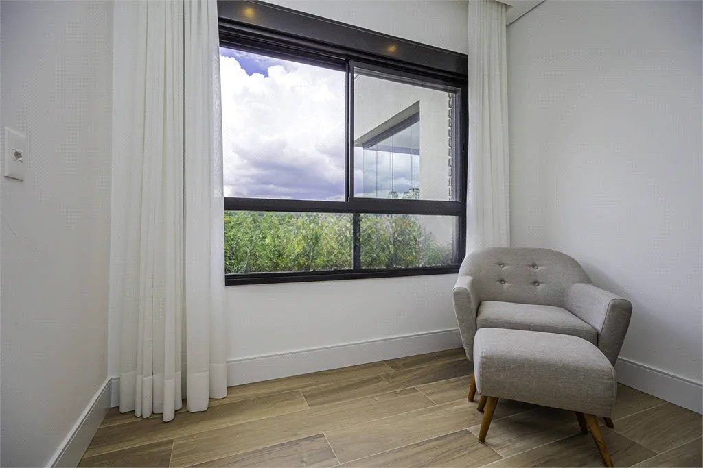 Apartamento à venda com 3 suítes em Cidade Jardim, São Paulo, SP