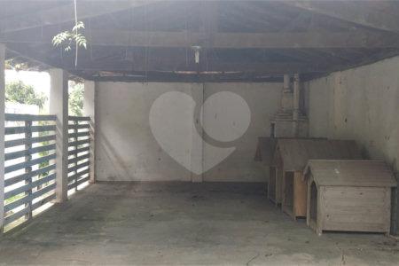 Chácara à venda com 5 quartos, sendo 1 suíte, em Estância São Luís, Suzano, SP