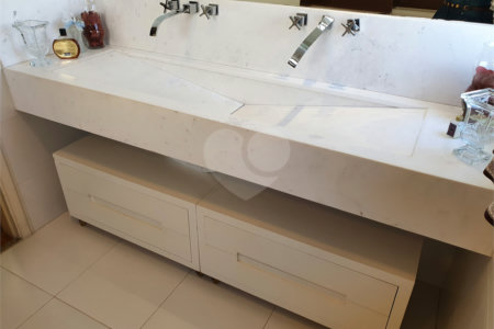 Apartamento à venda com 4 suítes em Jardim Marajoara, São Paulo, SP