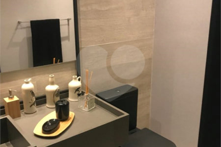 Apartamento à venda com 2 quartos, sendo 1 suíte,  em Jardim das Acácias, São Paulo, SP