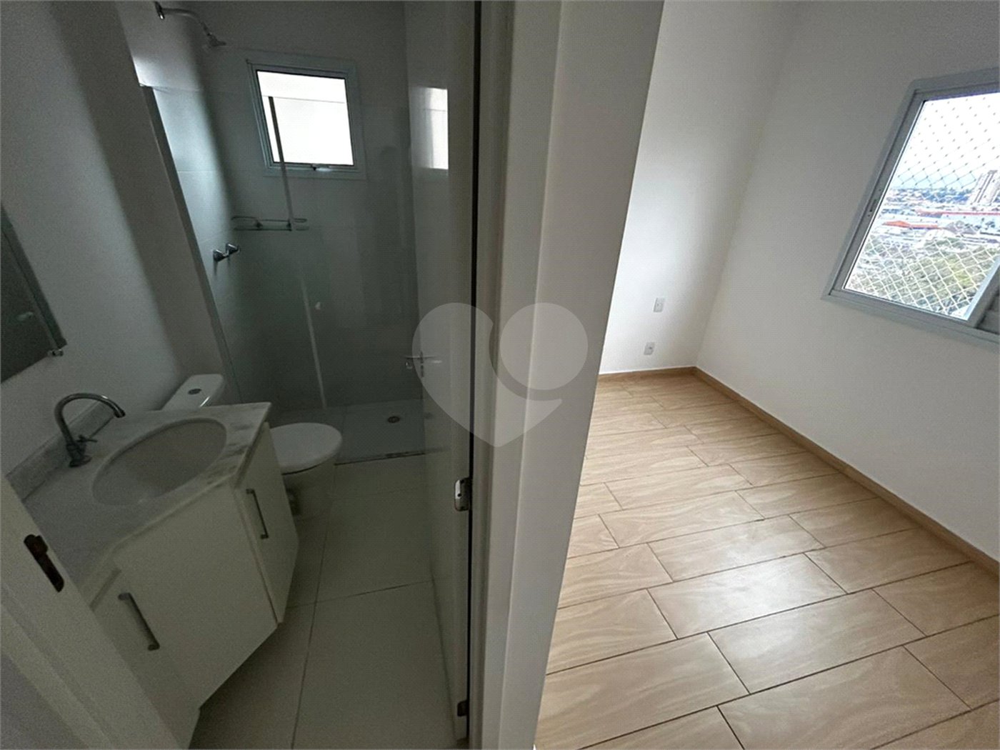 Apartamento à venda com 2 quartos, sendo 1 suíte, em Vila Aparecida, Itapetininga, SP