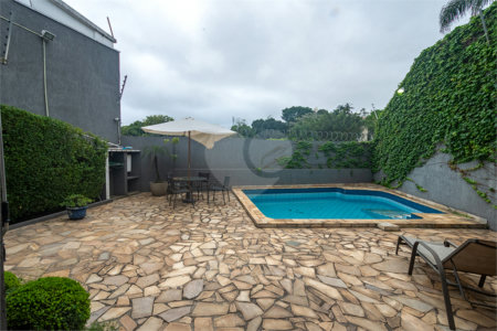 Sobrado à venda com 3 suítes em Vila Ipojuca, São Paulo, SP