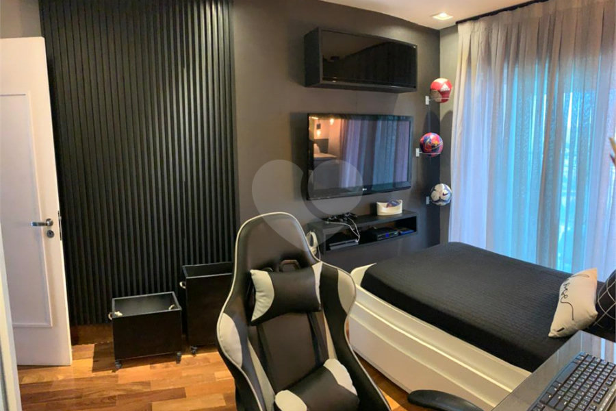 Apartamento à venda com 4 quartos, sendo 3 suítes,  em Santana, São Paulo, SP