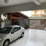 Sobrado à venda com 4 suítes em Vila Irmãos Arnoni, São Paulo, SP