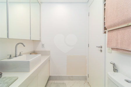 Apartamento à venda com 3 suítes em Jardim Prudência, São Paulo, SP