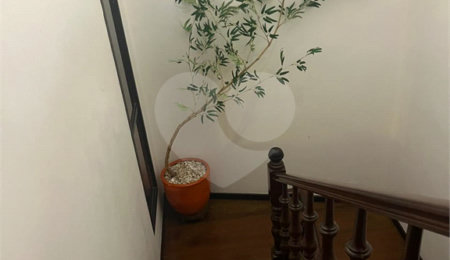 Sobrado à venda com 4 quartos, sendo 1 suíte,  em Jardim Leonor Mendes de Barros, São Paulo, SP