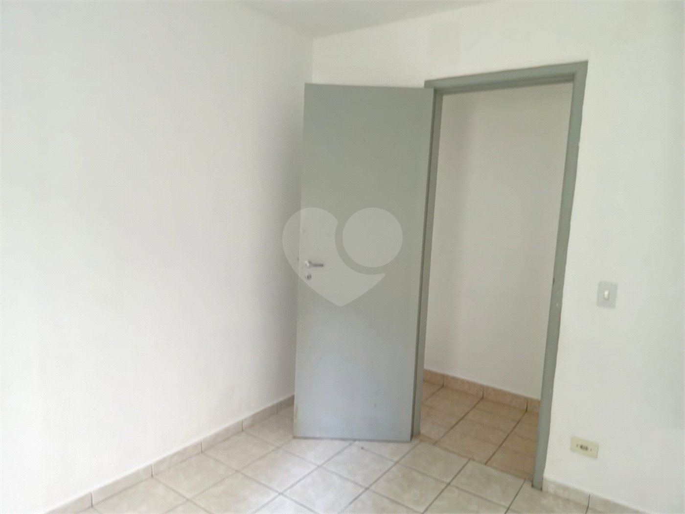 Apartamento à venda com 2 quartos em Jardim D'abril, São Paulo, SP