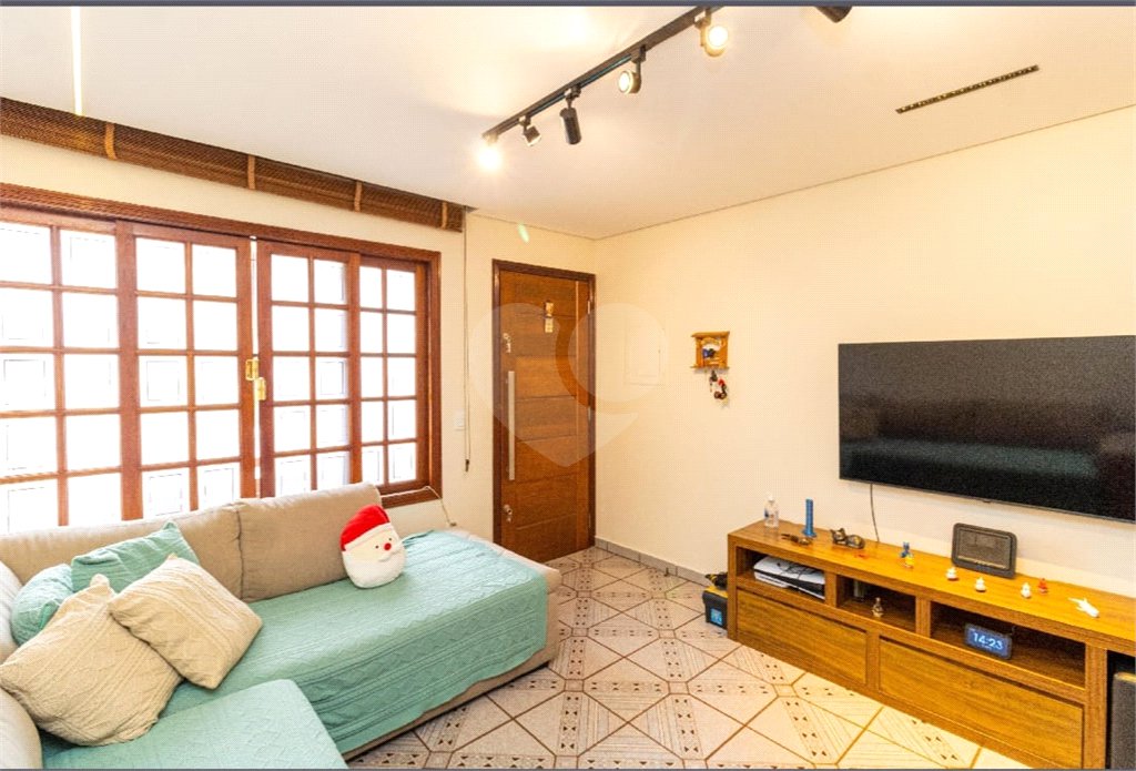 Casa à venda com 2 quartos, sendo 1 suíte, no condomínio Colina de Goiás, São Paulo - SP