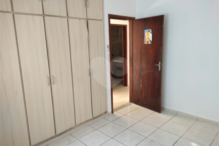 Casa Térrea à venda com 3 quartos, sendo 1 suíte, em Jardim Itamaracá, Indaiatuba, SP