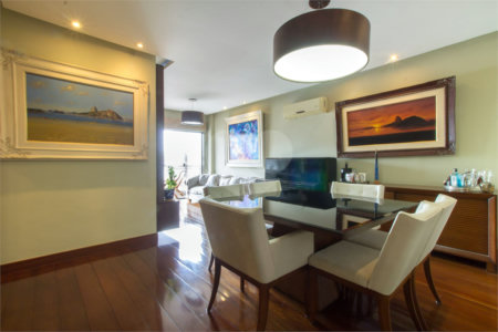Apartamento à venda com 4 quartos, sendo 1 suíte,  em Tijuca, Rio de Janeiro, RJ