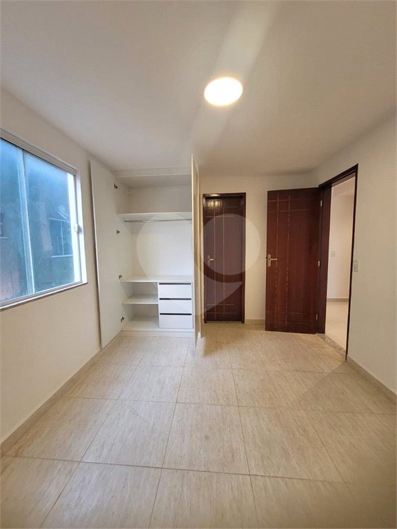 Apartamento para alugar com 2 quartos em Miguel Couto, Cabo Frio, RJ
