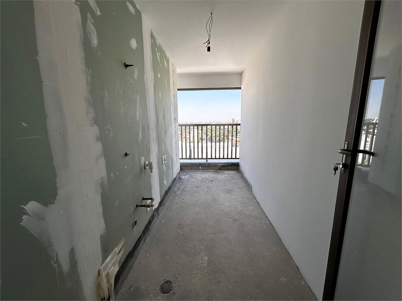 Apartamento à venda com 4 quartos, sendo 2 suítes,  em Vila Clementino, São Paulo, SP