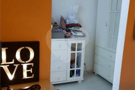 Sobrado à venda com 4 quartos, sendo 2 suítes, em Jardim Leonor, São Paulo, SP