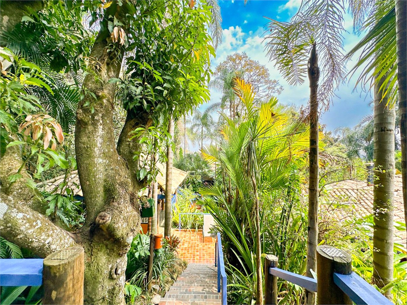 Casa à venda com 3 suítes no condomínio São Joaquim, Vinhedo - SP