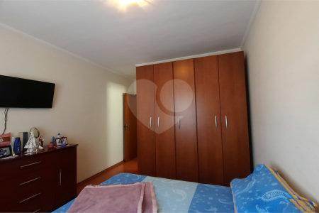 Sobrado à venda com 3 quartos, sendo 1 suíte, em Jardim Marajoara, São Paulo, SP