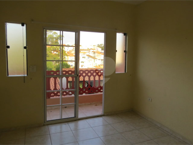 Sobrado à venda com 5 quartos em Itaquera, São Paulo, SP