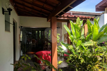 Sobrado à venda ou para alugar com 5 quartos, sendo 3 suítes, em Jardim Marajoara, São Paulo, SP