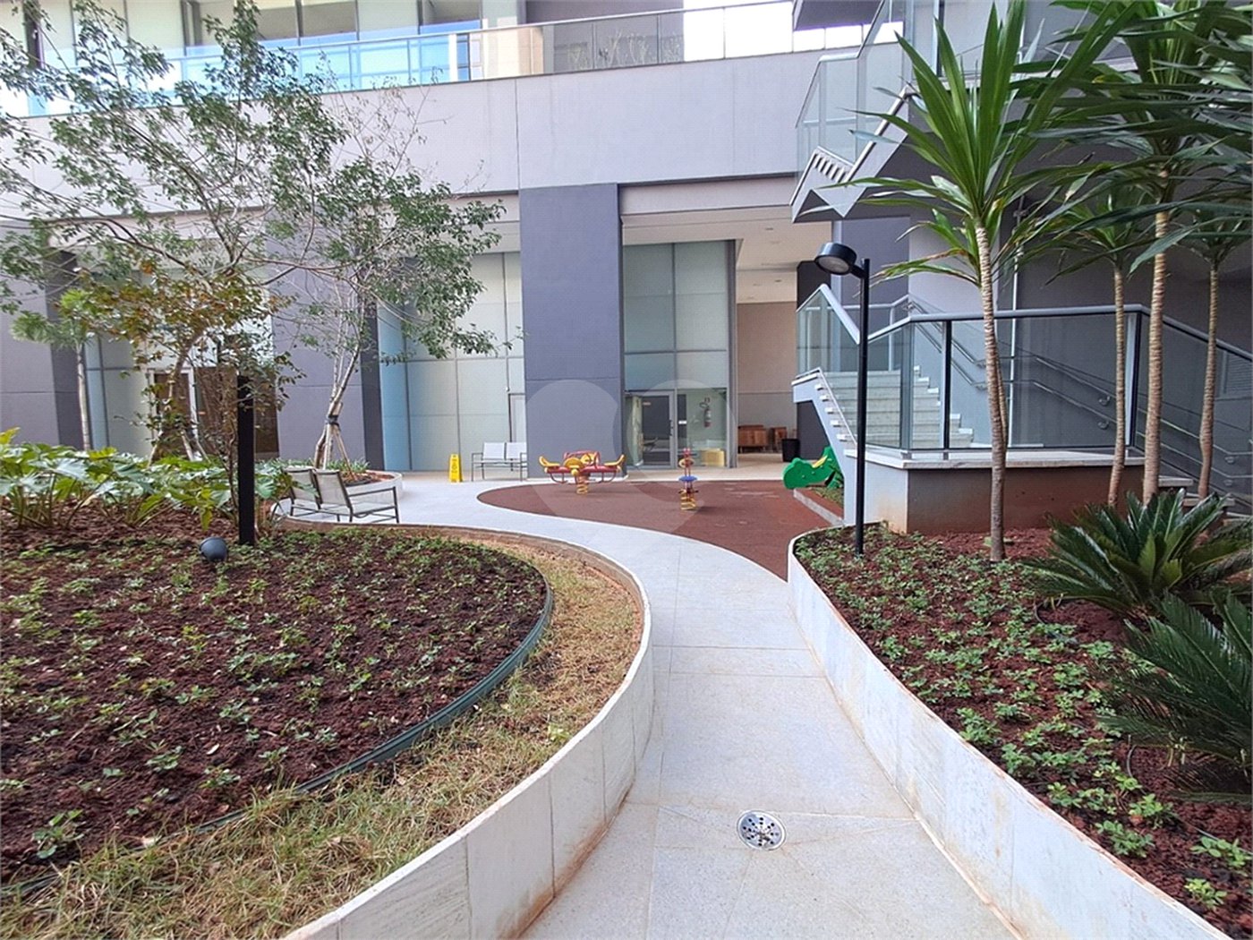 Apartamento à venda ou para alugar com 3 suítes em Água Branca, São Paulo, SP