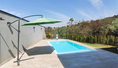 Casa à venda com 3 quartos, sendo 1 suíte,  em Condominio Quintas da Boa Vista, Atibaia, SP