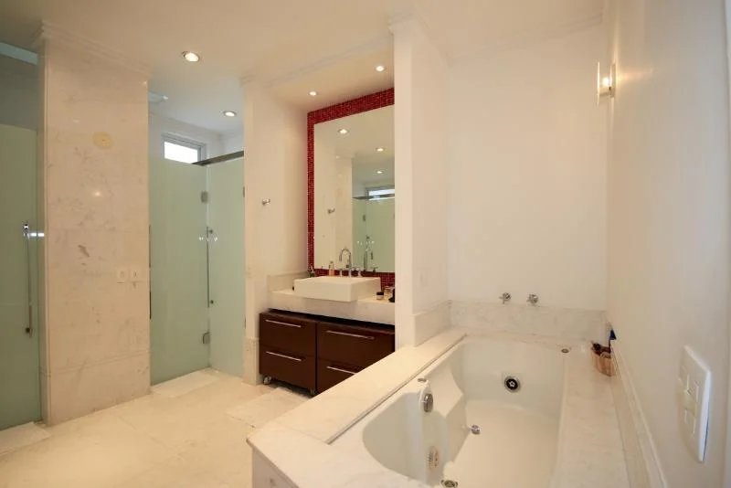 Casa à venda com 3 quartos, sendo 2 suítes,  em Vila Tramontano, São Paulo, SP