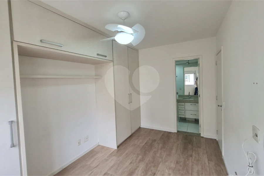 Apartamento à venda com 2 quartos, sendo 1 suíte,  em Barra Funda, São Paulo, SP