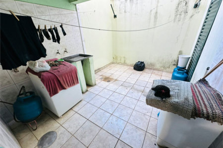 Sobrado à venda com 3 quartos, sendo 1 suíte,  em Jardim Regina, Indaiatuba, SP